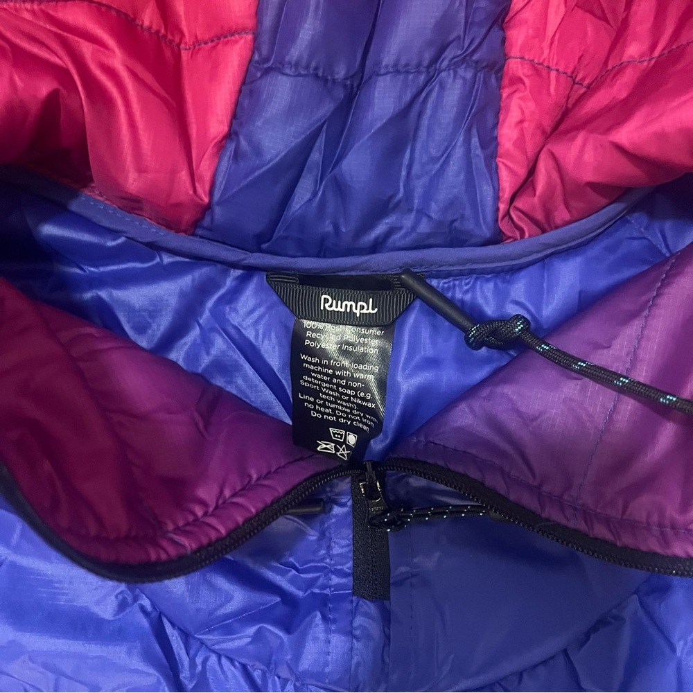 Men's NASA Blue and Red Quilted Poncho - Picture 6 of 9